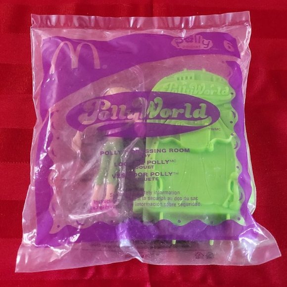 2006 POLLY WORLD, POLLY DRESSING ROOM TOY, MINT IN THE PACKAGE!!! - Picture 1 of 3